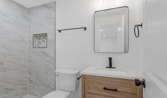 3365 ARUNDEL ON THE BAY Rd, Annapolis, MD 21403