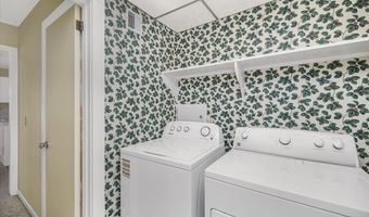 11 Strawberry Hill Rd, Bedford, NH 03110