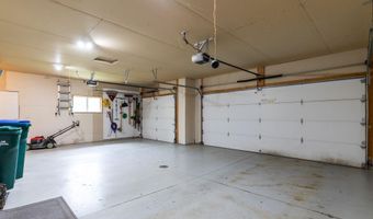 993 S CROCUS Ln, Appleton, WI 54914