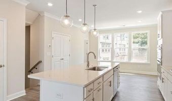 4028 Hidden Oaks Dr, Charlotte, NC 28205