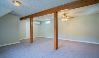 853 Main St, Acushnet, MA 02743