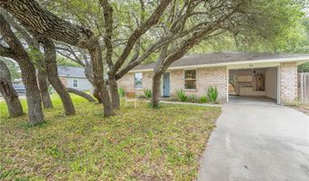 109 Saunders Ln, Aransas Pass, TX 78336