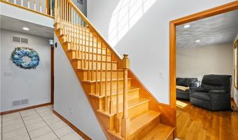 24 Poppy Hill Dr, Johnston, RI 02919