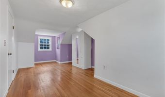 35 Pleasant View Dr, North Providence, RI 02904