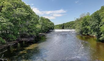 2 School St 334, Lincoln, RI 02802
