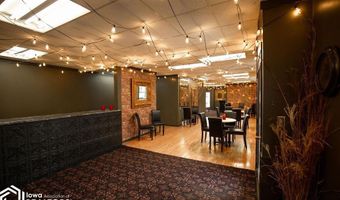 4 E Call St, Algona, IA 50511