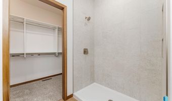 2316 E Tinley St, Brandon, SD 57005