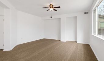 915 Lakeview Dr, Dayton, NV 89403