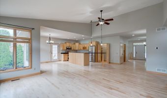 5205 Blazingstar Ln, Fitchburg, WI 53711