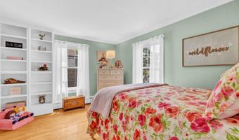143 Maple St, Bangor, ME 04401