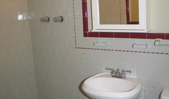5707 CROMWELL Dr, Bethesda, MD 20816