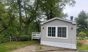 751 Washington St 22, Auburn, MA 01501