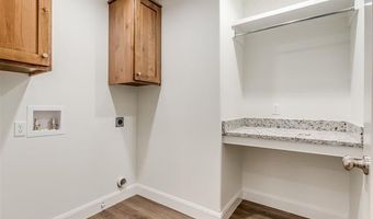 5916 Coldspring Ln, Bartlesville, OK 74006