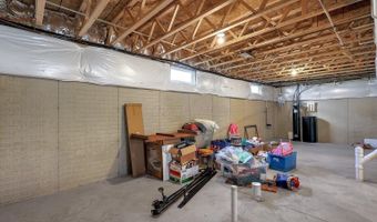 20 Thoreau Dr, Ashville, OH 43103