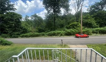 80 Forest Rd, Ambridge, PA 15003