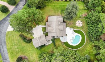 4 Hidden Lake Ct, Bluffton, SC 29910