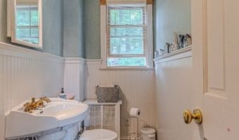 539 Lathrop Ave, Burlington, NJ 07005