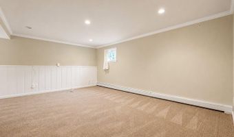 2512 N KENILWORTH St, Arlington, VA 22207