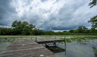 42782 N Lake Ave, Antioch, IL 60002