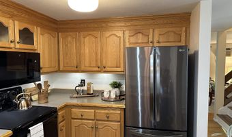11 Pimlico Ct, Bedford, NH 03110