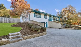 1405 Surrey Ln, Algonquin, IL 60102