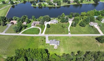 106 Flower Dr, Albion, IL 62806