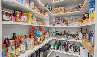 8424 Preston Trl, Bentonville, AR 72712
