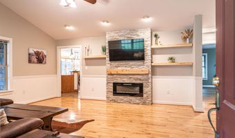 707 Alexander Dr, Aberdeen, NC 28315