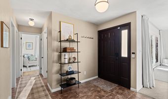 1008 Valley Dr, Ashland, OH 44805