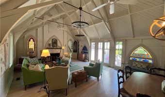 11 Harbor St, Jamestown, RI 02835