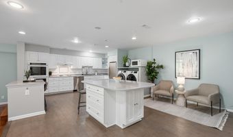 4956 SENTINEL Dr 9-402, Bethesda, MD 20816