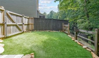 633 Wexford Ct, Acworth, GA 30102