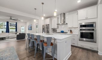 6403 HILLVIEW Ave, Alexandria, VA 22310