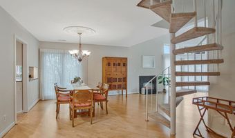 7048 HARBOUR VILLAGE Ct #202, Annapolis, MD 21403