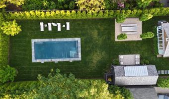 6 Cozzens Ln, Amagansett, NY 11930