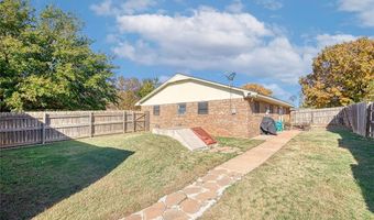 301 S 14th St, Arapaho, OK 73620