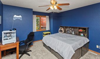 301 NW Seasons Dr, Ankeny, IA 50023