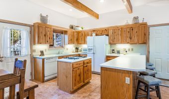 11 Apache Cir, Angel Fire, NM 87710