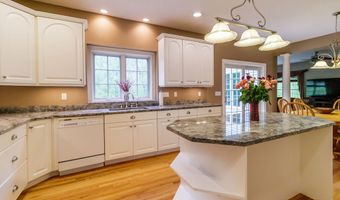 19 Cider Mill Rd, Burlington, CT 06013