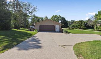 4403 W Riverview Dr, Alma, MI 48801