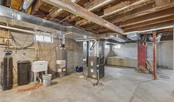 302 Benton St, Anoka, MN 55303