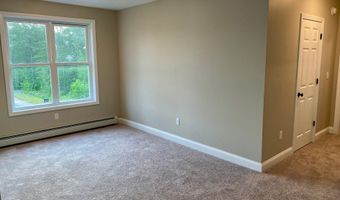49 Woodbrey Ln, Standish, ME 04084