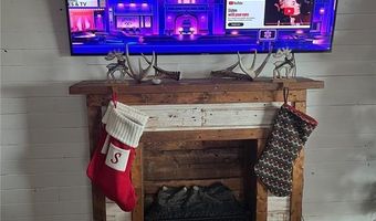 7631 Gray Rd, Alma, IL 62807