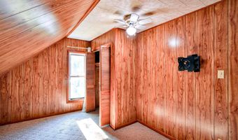 104 Grove Ave, Alma, MI 48801