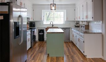 202 Center Pointe Rd, Belton, SC 29627