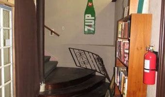 1332 COMMERCIAL St, Astoria, OR 97103