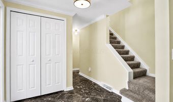 659 Boxford Ln, Columbus, OH 43213
