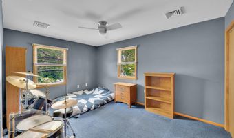 721 Cable Ave, Beachwood, NJ 08722