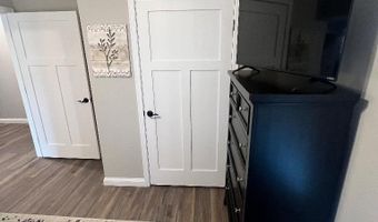 110 Meadow Ct, Argos, IN 46501