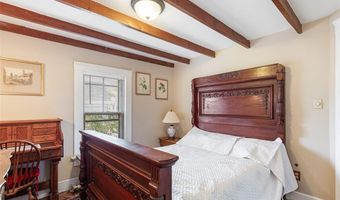 74 Third St, Newport, RI 02840